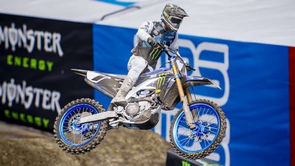 Monster Energy Supercross - The Official Videogame 5 скачать от Торрент Игрухи